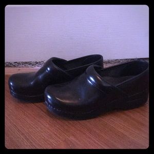 Dansko black shoes
